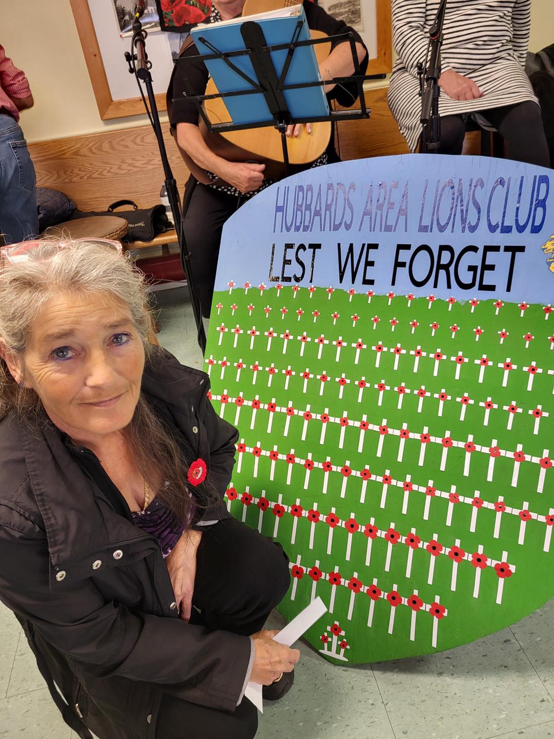 A Community Remembrance service was
    held at Two Coves Cafe on November 7, sponsored by
    The Outreach Mission Group, hosted by the Cafe and
    organized by Brenda Munro. Music was by Shenanigan,
    Peter Grant, Carol & Donnie Webb and Dave Anderson.
    Special guests were Rebeccah Stone's class from
    Shatford Memorial School